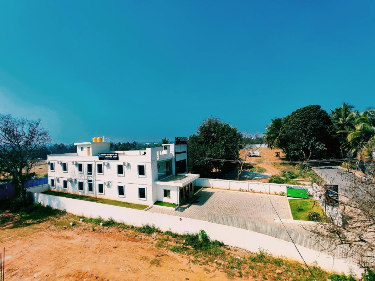 Hotel Airport City Dod Jala Exterior foto