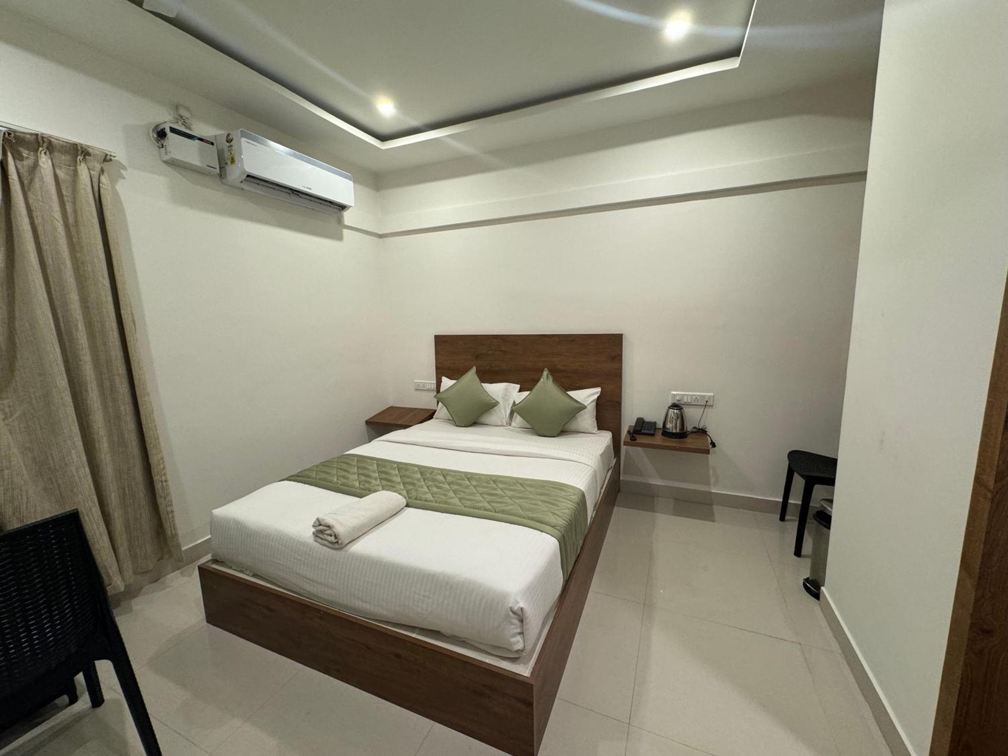 Hotel Airport City Dod Jala Exterior foto